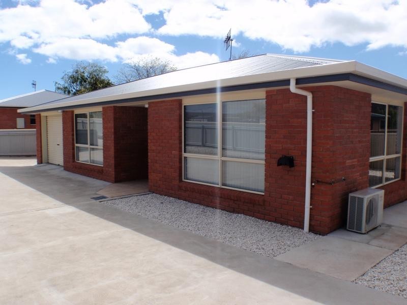 3/7 Athol Street, Somerset TAS 7322