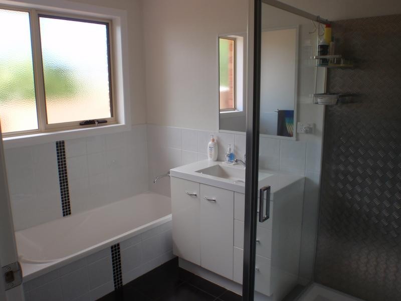 3/7 Athol Street, Somerset TAS 7322