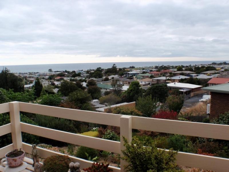 8/60 Lyons Street,, Somerset TAS 7322