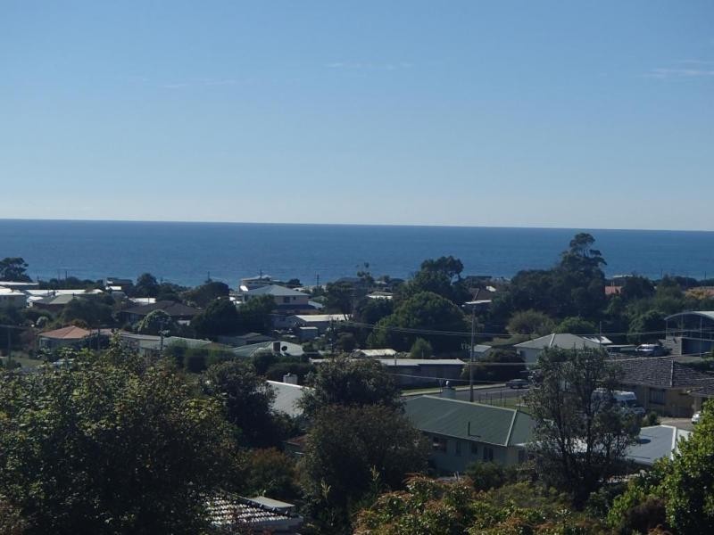 8/60 Lyons Street,, Somerset TAS 7322