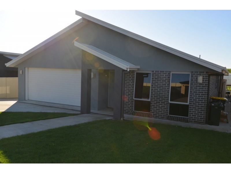 21 Hales St, Penguin TAS 7316
