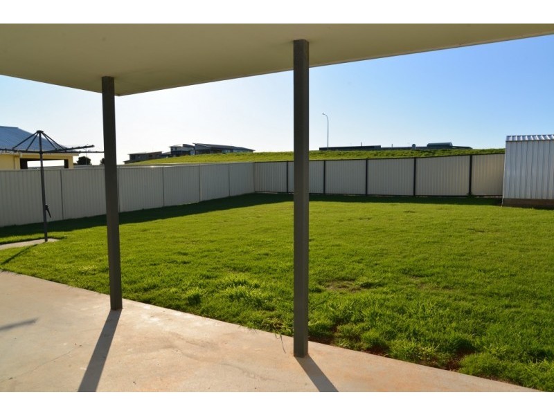 21 Hales St, Penguin TAS 7316
