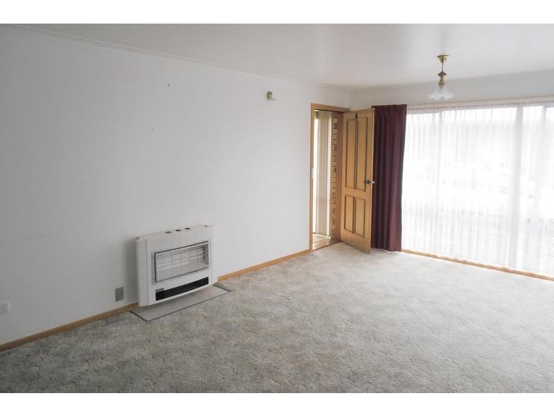 4/11 Simpson St, Somerset TAS 7322