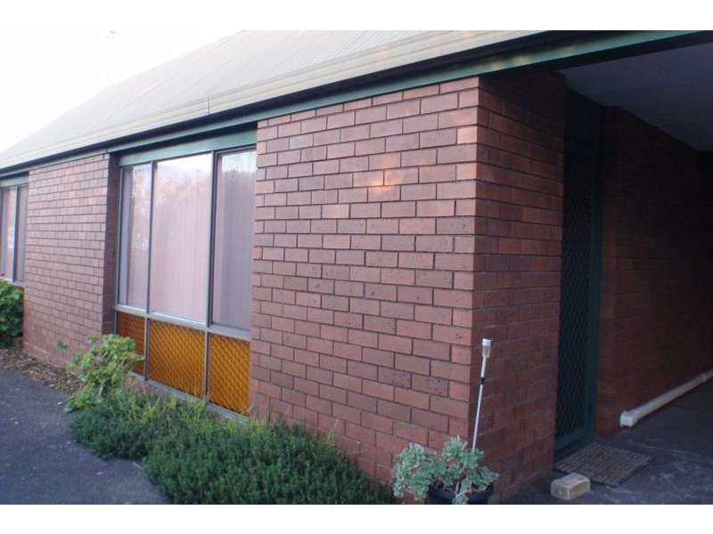 2/19 Abbott St, Upper Burnie TAS 7320
