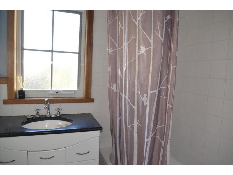 11 Malunna Crescent, Parklands TAS 7320