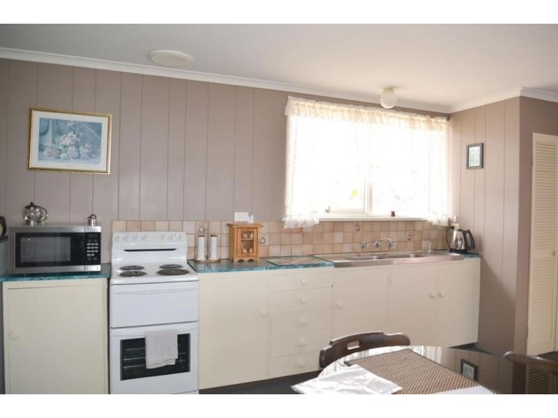 1/235 Bass Highway, Cooee TAS 7320