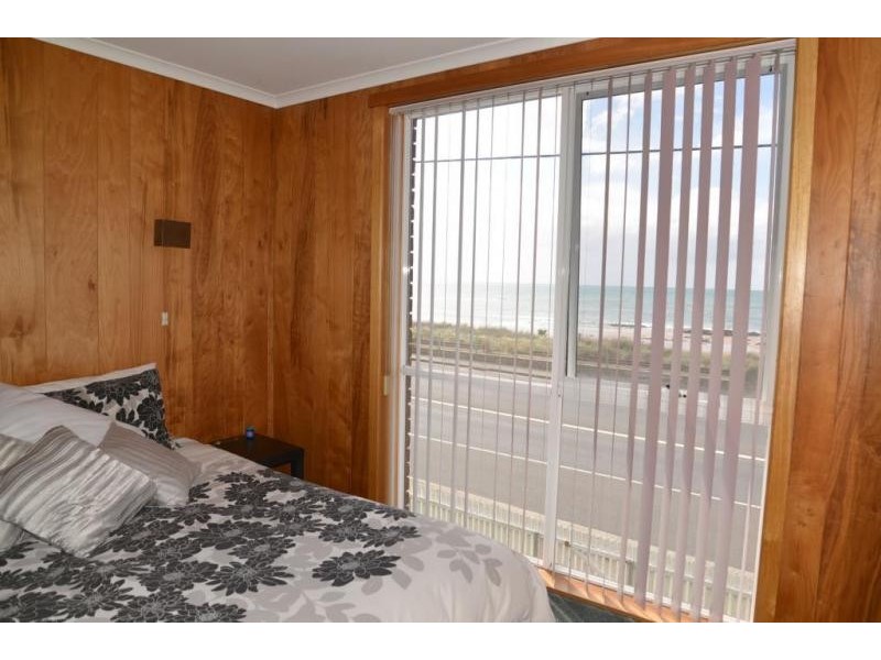 1/235 Bass Highway, Cooee TAS 7320