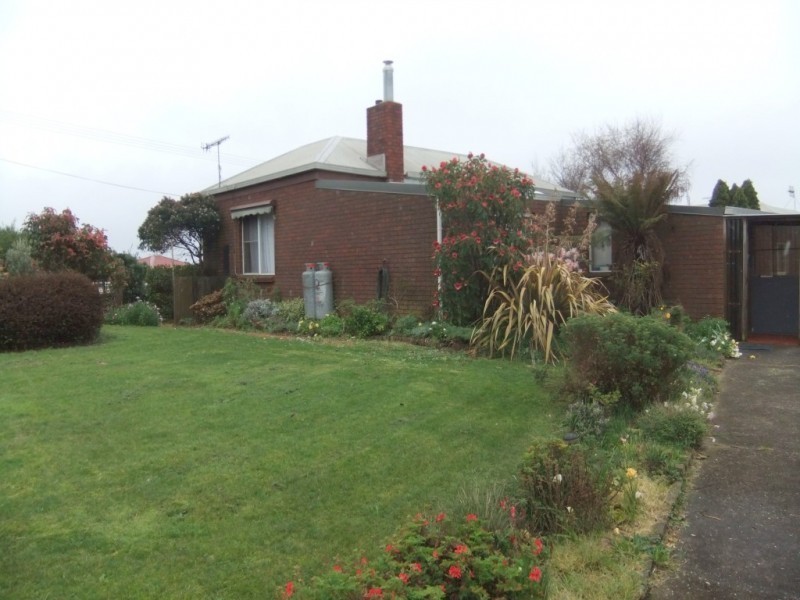 7 Evans Street, Cooee TAS 7320