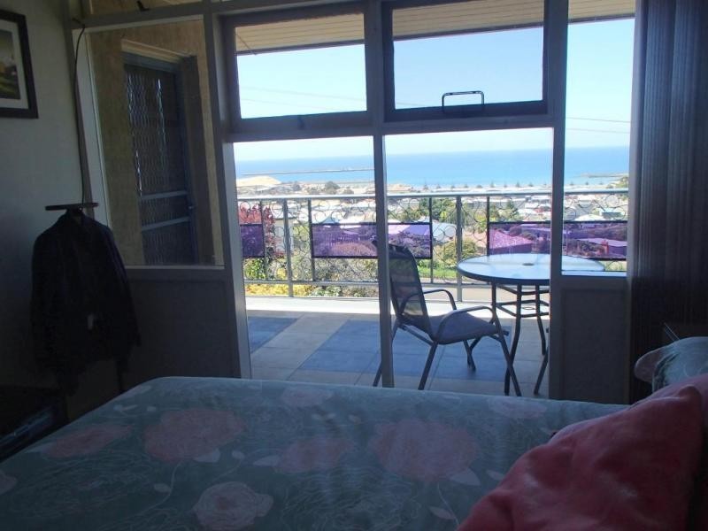 6 Young Street, South Burnie TAS 7320