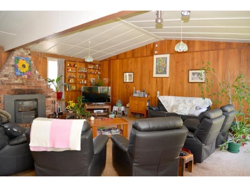 15361 Bass Highway, Somerset TAS 7322