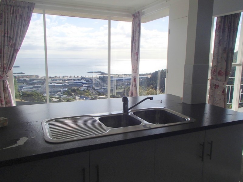 13 Hamilton Street, Upper Burnie TAS 7320