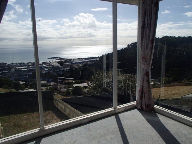 13 Hamilton Street, Upper Burnie TAS 7320
