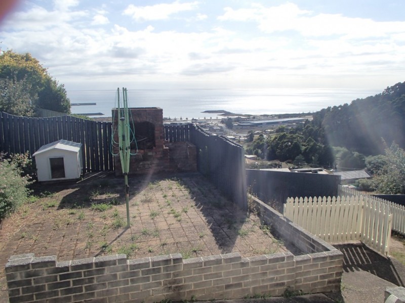 13 Hamilton Street, Upper Burnie TAS 7320