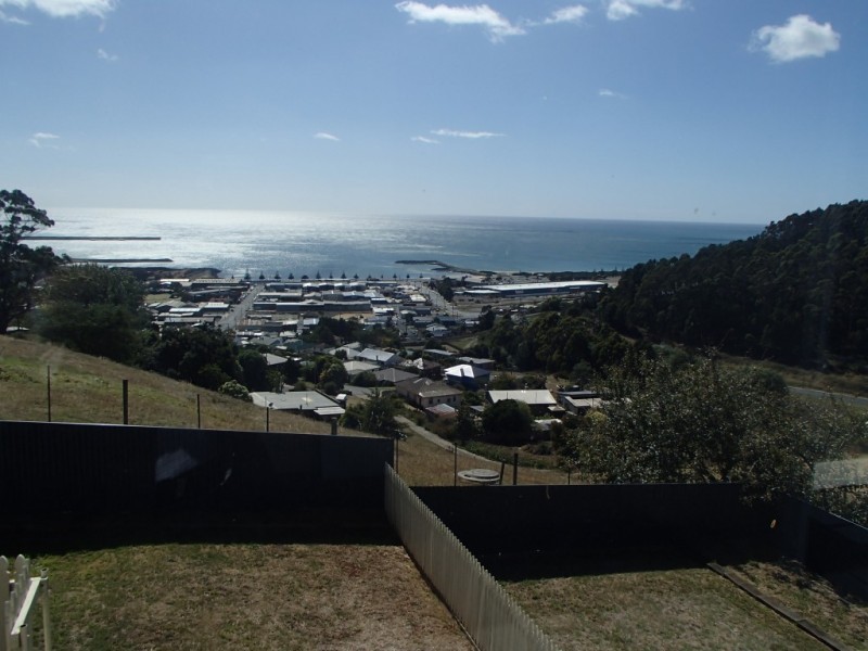 13 Hamilton Street, Upper Burnie TAS 7320