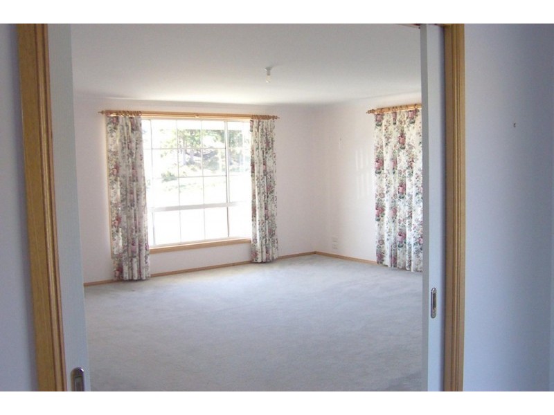 12 Heather Crescent, Park Grove TAS 7320