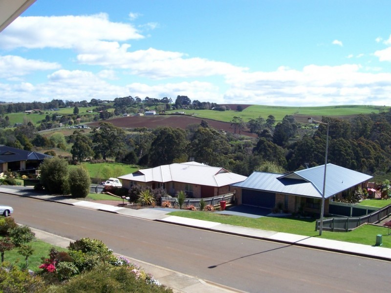 12 Heather Crescent, Park Grove TAS 7320