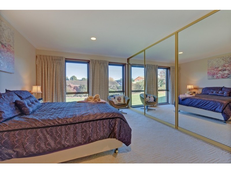 12 Lyndara Drive, Penguin TAS 7316