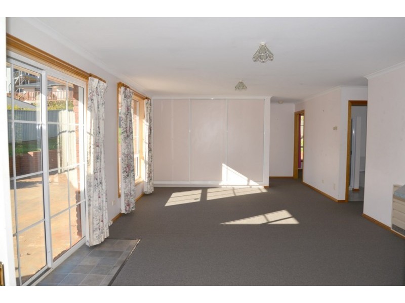 12 Heather Street, Park Grove TAS 7320