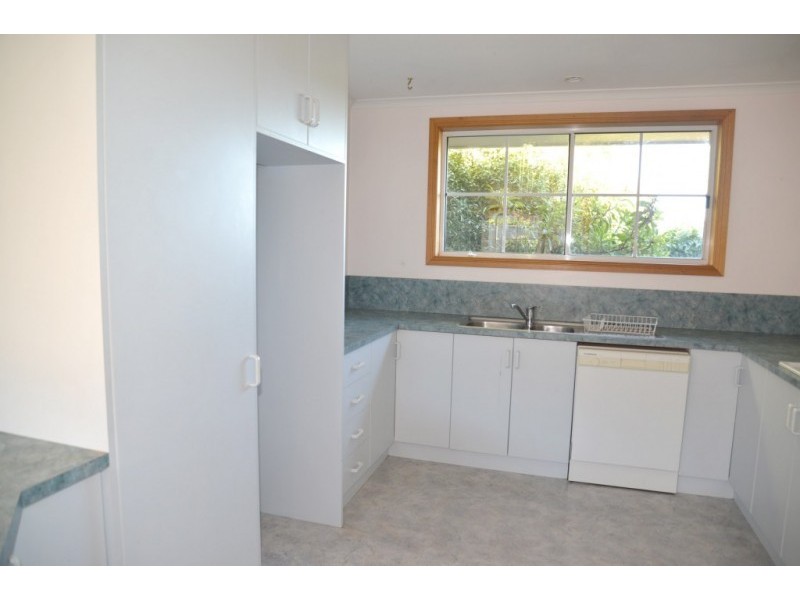 12 Heather Street, Park Grove TAS 7320