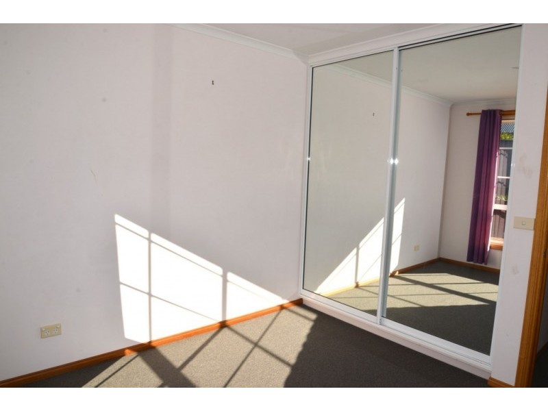 12 Heather Street, Park Grove TAS 7320