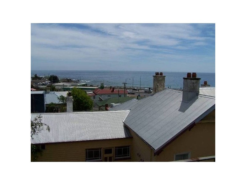 9/18 Queen Street, Burnie TAS 7320