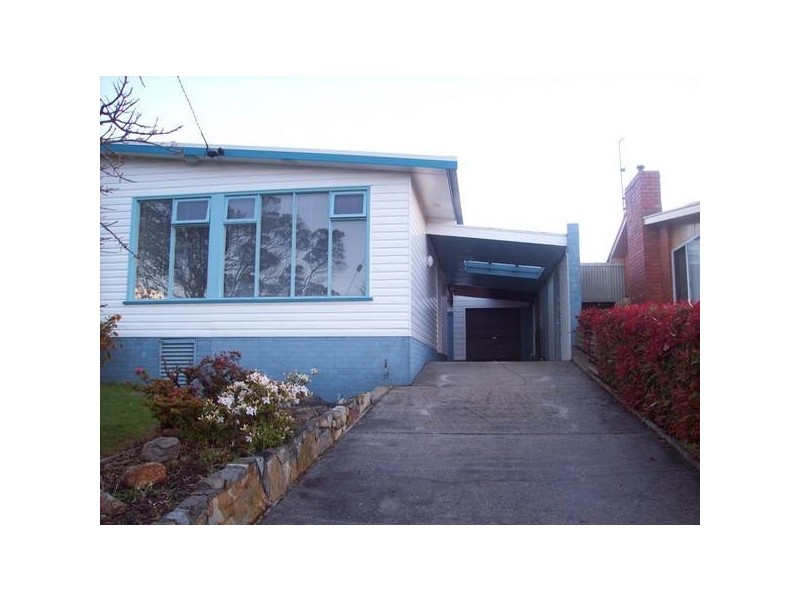 17 Van Diemens Crescent, Burnie TAS 7320