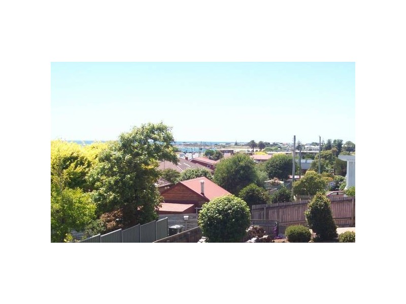 6 Leonard Court, Ocean Vista TAS 7320