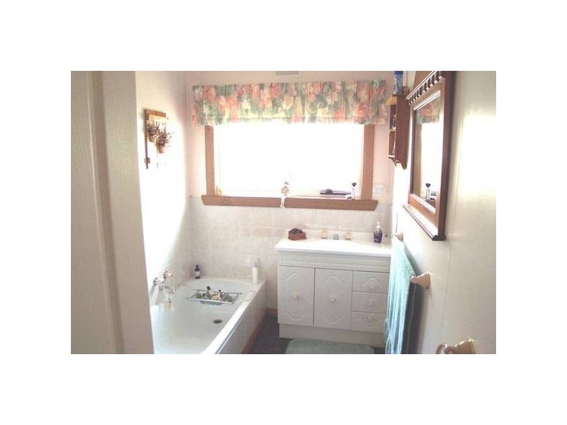 2 Fielding Street, Penguin TAS 7316