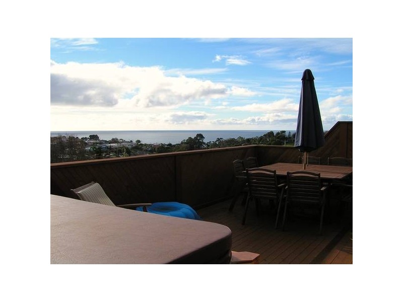 98 View Road, Burnie TAS 7320