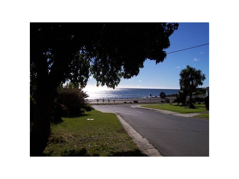 8 Sea Eagle Street, Burnie TAS 7320