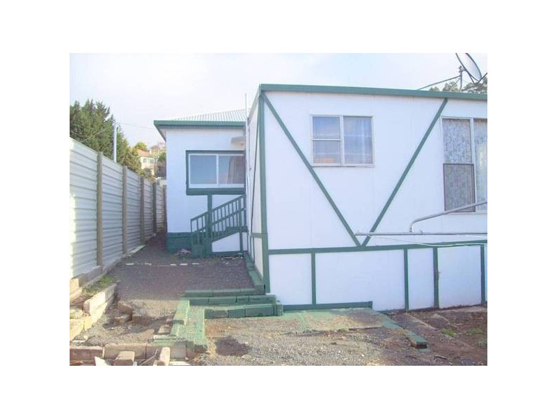 33 Hopkinson Street, Burnie TAS 7320