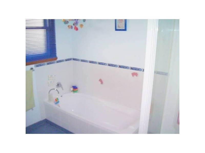 17 Curraghmore Avenue, Burnie TAS 7320