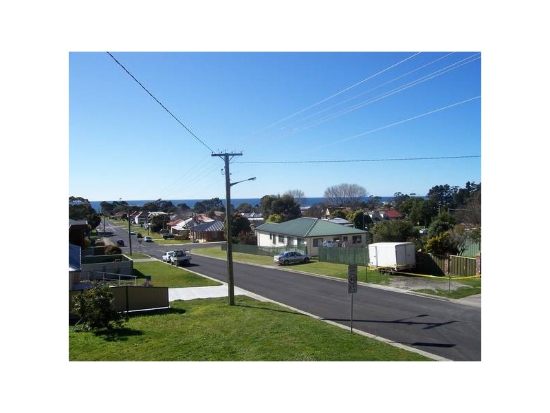 31 Athol Street, Somerset TAS 7322