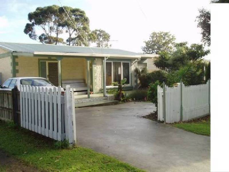 Overlea Avenue, Rosebud VIC 3939