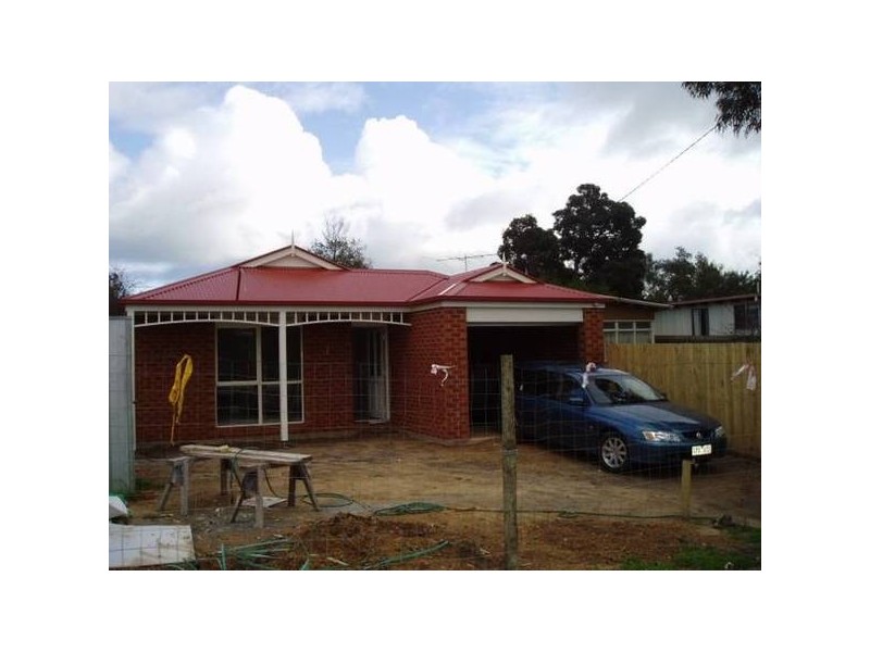 114 Sixth Avenue, Rosebud VIC 3939