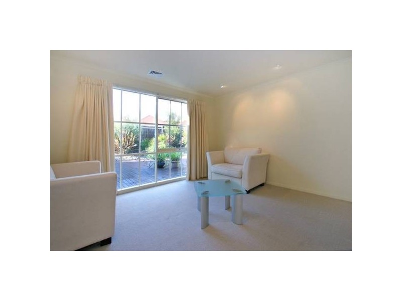 Loch Fyne Court, Sorrento VIC 3943