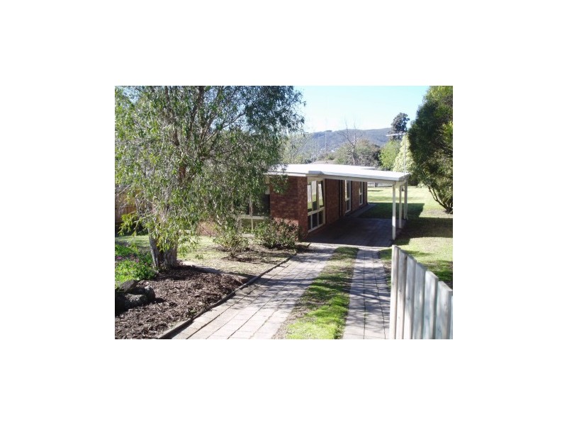 Leon Avenue, Rosebud VIC 3939