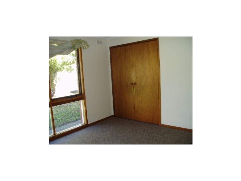 Leon Avenue, Rosebud VIC 3939