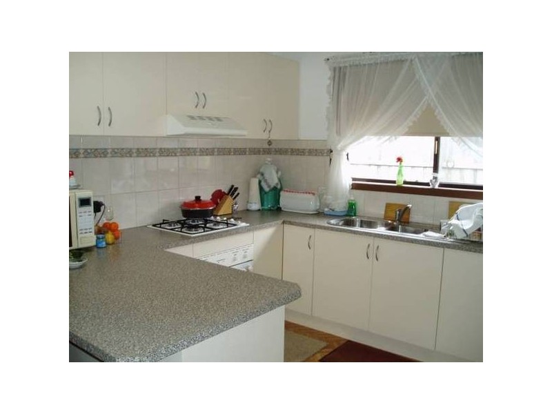 2/41 Warranilla Ave, Rosebud VIC 3939