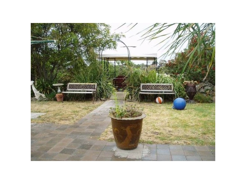26 Currawong Court, Rosebud West VIC 3940