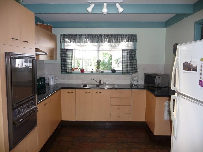30 Caroline St, Riverview QLD 4303