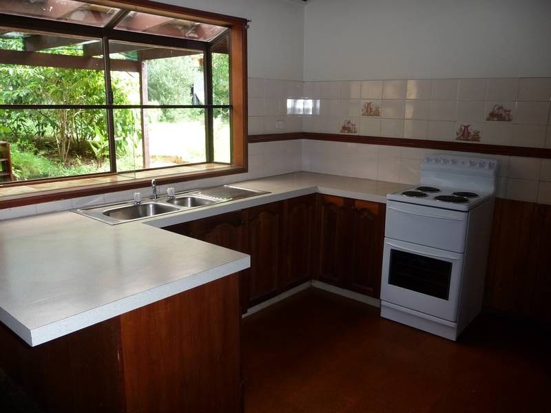 4 Leo Court, Collingwood Park QLD 4301