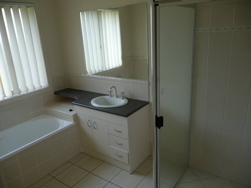 3 Pearse St, Collingwood Park QLD 4301