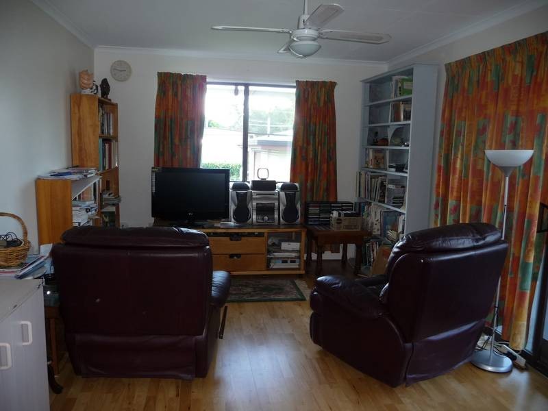 61 Goondoola St, Redbank Plains QLD 4301