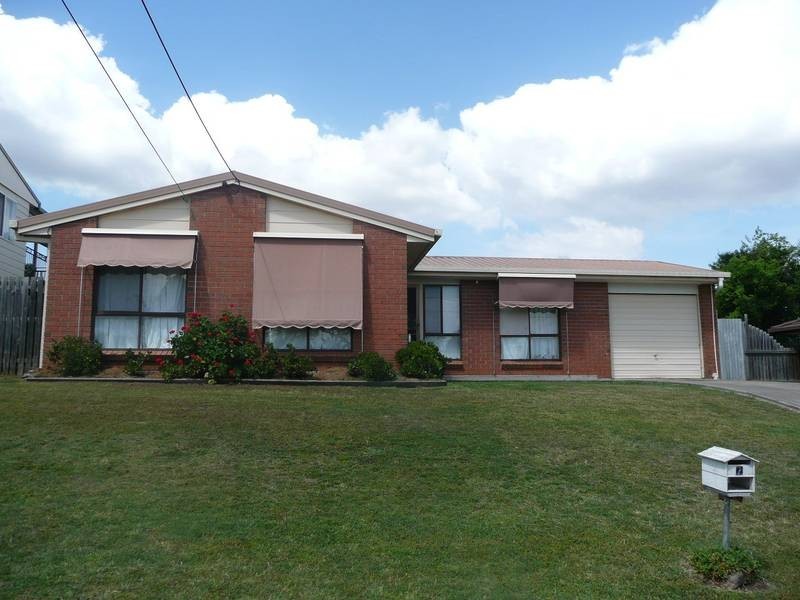 7 Knowles Close, Redbank Plains QLD 4301