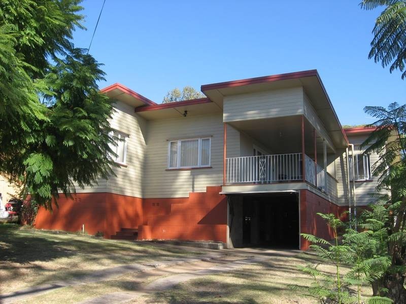 17 Law Street, Redbank QLD 4301
