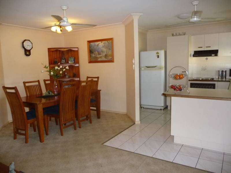 4 fisher Street, Collingwood Park QLD 4301