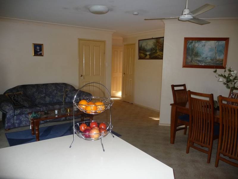 4 fisher Street, Collingwood Park QLD 4301