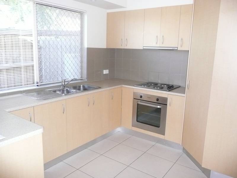 5/25 Law Street, Redbank QLD 4301