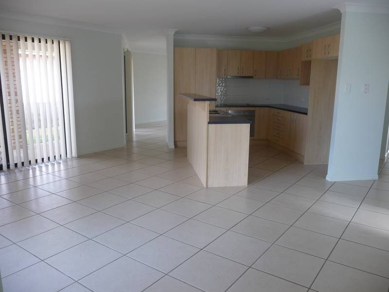 5 Sands Court, Collingwood Park QLD 4301